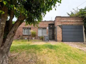 26 ok.webp · Venta Casa 4 Ambientes en Castelar