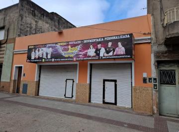 Local comercial · 30m² · 1 Ambiente · Local Comercial, Compuesto de Doble Vidriera (30 m² Totales)