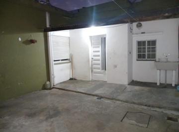 PH · 1m² · 4 Ambientes · PH Interno en Alquiler en Solano