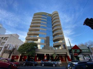Departamento de 4 ambientes, La Plata · Piso en Venta en 10 Entre 43 y 44