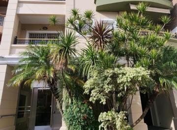 Departamento · 111m² · 4 Ambientes · 1 Cochera · Piso 4 Ambientes Lanús Centro