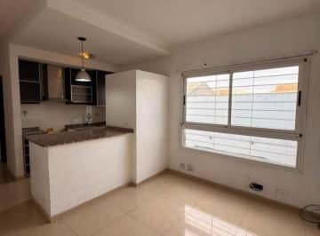 Casa · 32m² · 2 Ambientes · 1 Cochera · Departamento 2 Ambientes con Cochera Sarandi