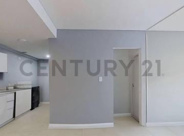 Departamento · 42m² · 2 Ambientes · Venta Departamento 2 Ambientes con Balcon Sobre Hipólito Yrigoyen - Piñeyro, Avellaneda
