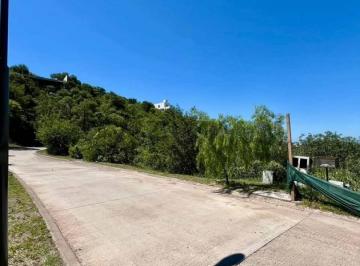 Terreno · 1800m² · En Venta Lote 1800 m² con Vista en La Deseada Country