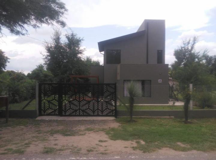 Casa · 186m² · 5 Ambientes · 1 Cochera