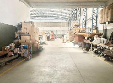 Depósito · 1700m² · Venta Depósito Caseros 1700 m² - 11 m Alt Rack