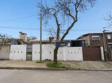 PH · 84m² · 5 Ambientes · Venta Casa PH y Depósito. con Renta por Vencer