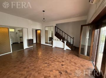 Casa · 154m² · 3 Ambientes · 1 Cochera · Venta de Casa 3 Ambientes con Cochera y Terraza