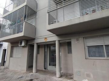 Departamento · 1m² · 2 Ambientes · La Paz 733