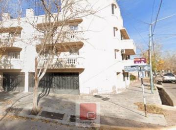 Casa · 3 Ambientes · 1 Cochera · Duplex en Godoy Cruz