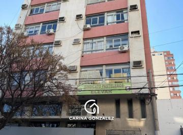 Oficina comercial · 24m² · 1 Ambiente · Venta Oficina Edificio Chrestia - Rivadavia 86, Pleno Centro de Neuquén Capital