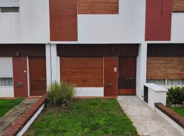 Departamento · 63m² · 4 Ambientes · Venta Departamento Tipo Duplex 3 Dorm Patio Tandil