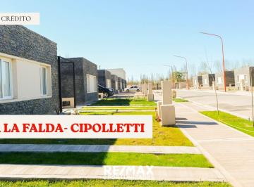 Casa · 58m² · 3 Ambientes · 1 Cochera · Venta Casas 2 Dorm. La Falda, Cipolletti