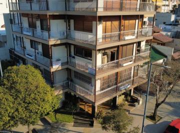 Departamento de 4 ambientes, Villa Devoto · Venta 4 Amb. con Dependencia y Cochera