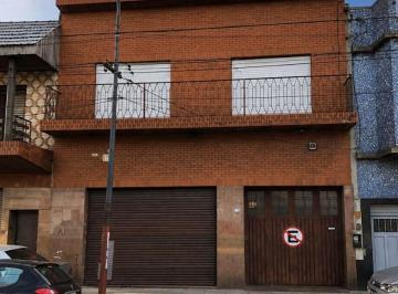 Local comercial de 5 ambientes, Lanús · Galpón con Oficinas, Depósito y Local Independiente en Valentín Alsina