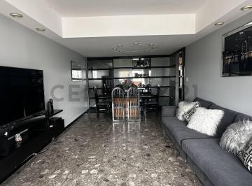 Departamento · 89m² · 4 Ambientes · Alquiler - Semipiso 4 Amb. Contrafrente C/balcón y Palier Privado en Paternal