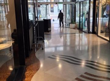 Local comercial · 23m² · 1 Ambiente · Local en Microcentro - 4 en Venta