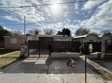 Casa · 100m² · 4 Ambientes · Se Vende Casa Dos Dorm.