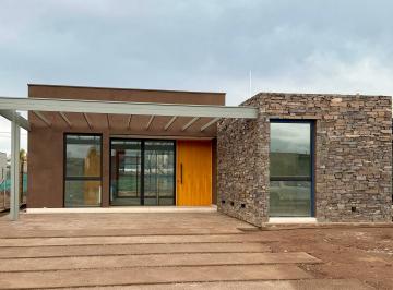 Casa de 3 ambientes, Carrodilla · Dueño Vende Casa a Estrenar Sin Comision