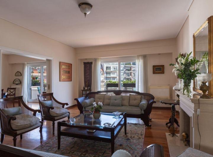 Departamento · 258m² · 6 Ambientes · 1 Cochera