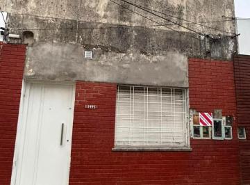 PH · 55m² · 3 Ambientes · PH Al Frente con Entrada Independiente con Patio