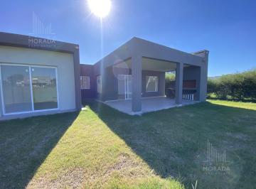 Casa · 123m² · 4 Ambientes · 2 Cocheras · Venta Casa 4 Ambientes en Barrio San Sebastian a Estrenar Area 2