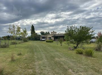 Campo · 193m² · 5 Ambientes · 3 Cocheras · Venta Chacra Excelente Calidad Constructiva Vista Abierta Al Campo
