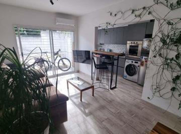 Departamento · 42m² · 2 Ambientes · Alquiler Temporal 2 Amb Amoblado en Flores Caba