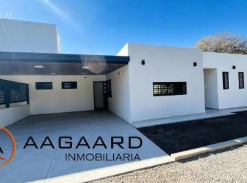 PH · 165m² · 5 Ambientes · 1 Cochera · Villa Warcalde, Zona Norte Casa en Venta Una Planta en Housing 3 Dorm. a Estrenar