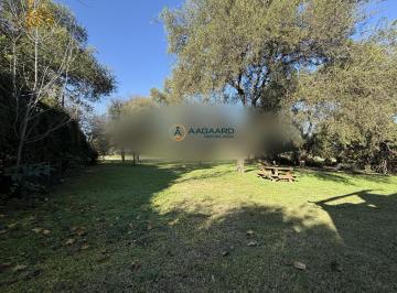 Casa · 360m² · 11 Ambientes · 2 Cocheras · Lomas de La Carolina Casa en Venta Fondo Golf