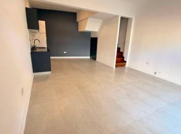 PH de 3 ambientes, La Matanza · PH de 3 Ambientes y Medio, en Dúplex, Reciclado a Nuevo con Terraza