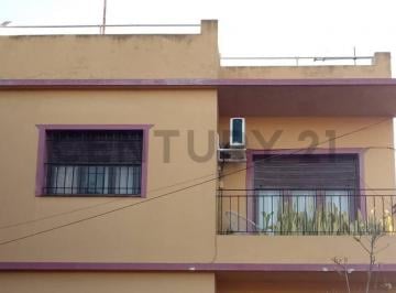 PH · 50m² · 3 Ambientes · PH en Planta Alta de 3 Ambientes con Terraza y Balcon