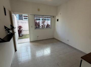 Departamento · 40m² · 2 Ambientes · Departamento 2 Ambientes en Planta Baja con Patio en Alquile