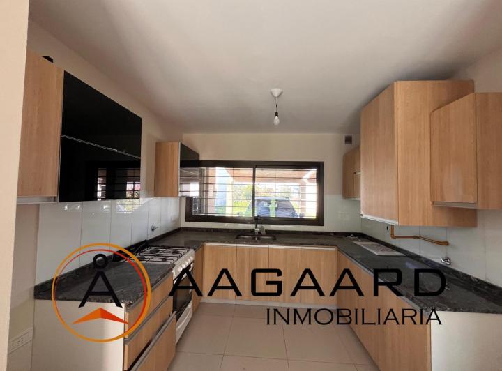 PH · 150m² · 6 Ambientes · 1 Cochera