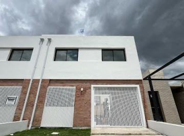 PH · 125m² · 5 Ambientes · 2 Cocheras · Quebradas de Manantiales Dúplex 3 Dorm. 2 Baños Cochera Gran Patio en Venta