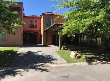 Casa · 350m² · 6 Ambientes · 2 Cocheras · Casa en Alq. Temporario Ubicado en Santa Maria de Tigre, Rincón de Milberg, Tigre