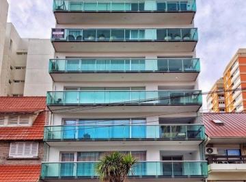Departamento · 140m² · 4 Ambientes · 1 Cochera · Departamento - Playa Grande