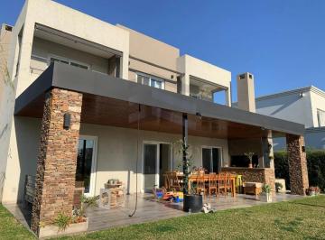 Casa de 5 ambientes, Escobar · Casa en Venta en Ceibos con Pileta Puertos del Lago