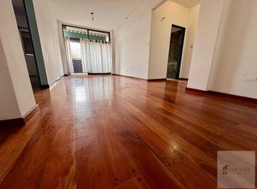 Departamento · 82m² · 4 Ambientes · Departamento en Venta 4 Ambientes, con Balcón Al Frente y Jardín Uc