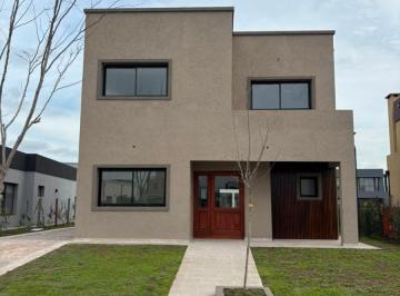 Casa de 5 ambientes, Pilar · Casa en B°san Pablo,4 Dorm.