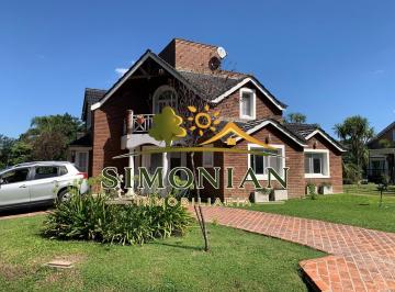 Casa de 1 ambiente, Moreno · Chalet en Alquiler / Venta.