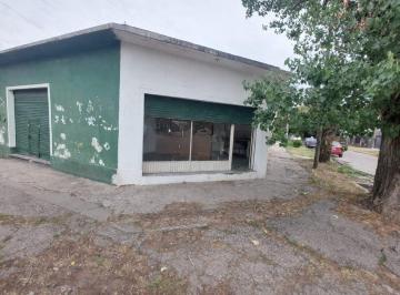 Casa · 51m² · 2 Ambientes · 1 Cochera · Venta 2 Locales Comerciales C/ Cochera - Bella Vista