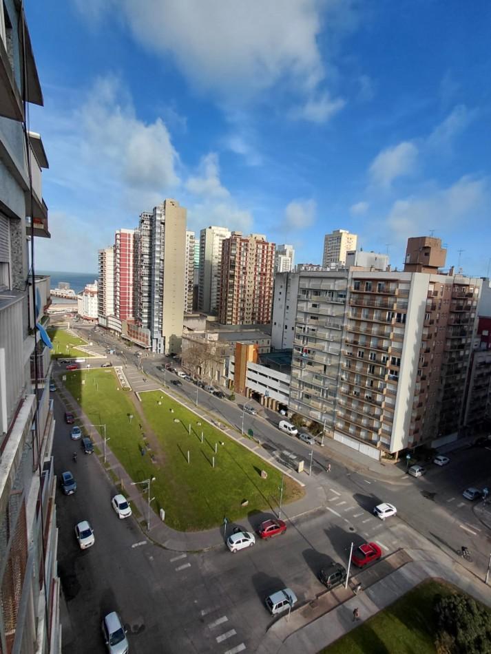Departamento 3 amb. con dependencia y cochera fija cubierta — Punta Iglesia