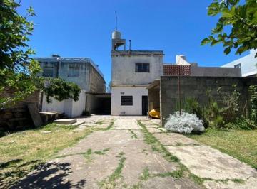 PH · 68m² · 3 Ambientes · 2 Cocheras · PH 3 Ambientes en Venta en Lomas de Zamora