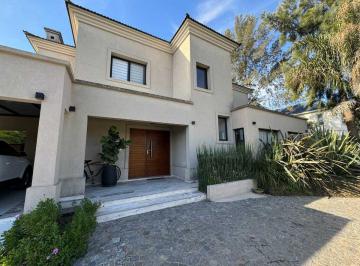 Casa · 280m² · 5 Ambientes · 1 Cochera · Casa en Venta 5 Ambientes en Altos del Sol