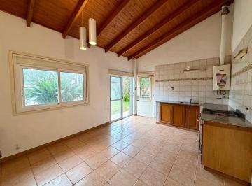 Casa · 86m² · 3 Ambientes · 2 Cocheras · Venta Casa Jardin y Pileta