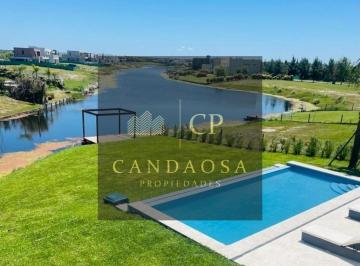 Casa · 186m² · 6 Ambientes · 3 Cocheras · Nev. Casa a La Laguna 6 Ambientes El Naudir Aguas Privadas