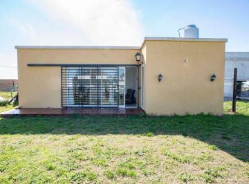 Quinta vacacional · 60m² · 1 Dormitorio · 1 Cochera · Casa Quinta en San Vicente
