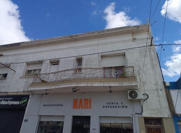 PH · 81m² · 3 Ambientes · PH en Venta de 2 Dorm.
