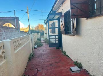 PH · 61m² · 3 Ambientes · 1 Cochera · Casa en PH con Galpón Venta Mar del Tuyú